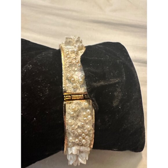 Vintage 1960s Ladies Pilgrim‎ Hidden Wrist Watch - Picture 10 of 10